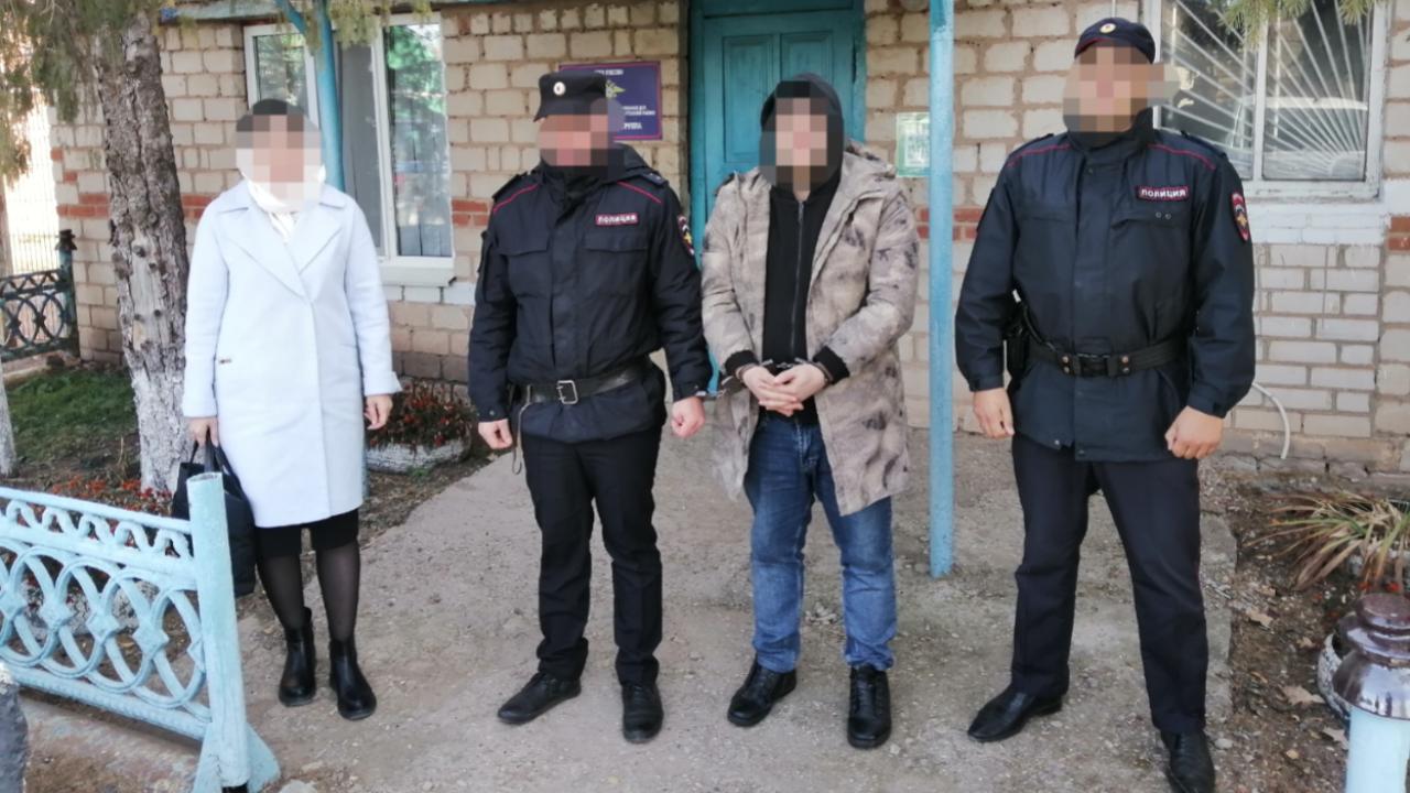 В Оренбургской области задержан установщик окон, тайно оформивший 43 кредита на своих клиентов