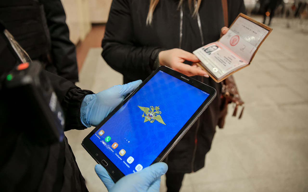 С момента вступления в силу соответствующего закона территориальными органами МВД России принято 2875 решений о прекращении гражданства Российской Федерации