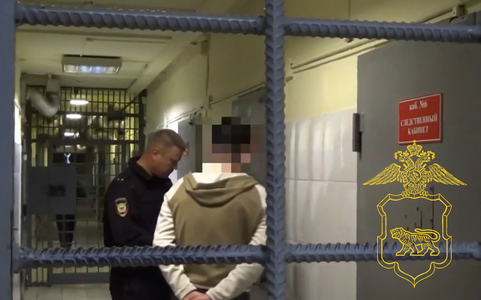 Полиция Приморья задержала лжебизнесмена за хищение почти 3 млн рублей у покупателя автомобиля