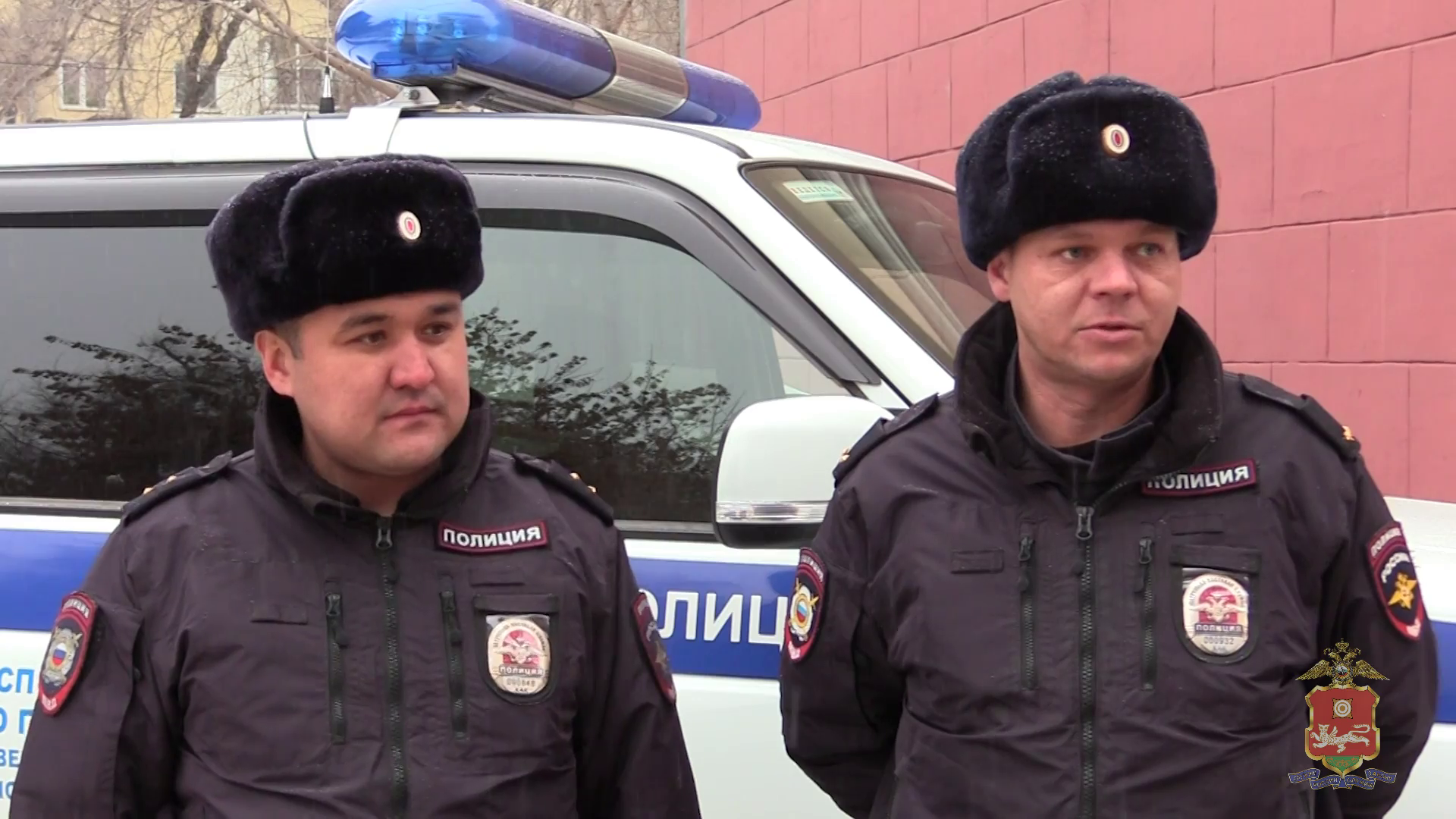 Сотрудники патрульно-постовой службы полиции Абакана уберегли студентку от необдуманного поступка