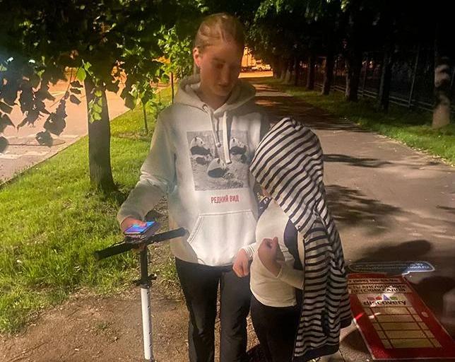 Сотрудники полиции оперативно нашли и вернули родителям потерявшегося в Москве ребёнка