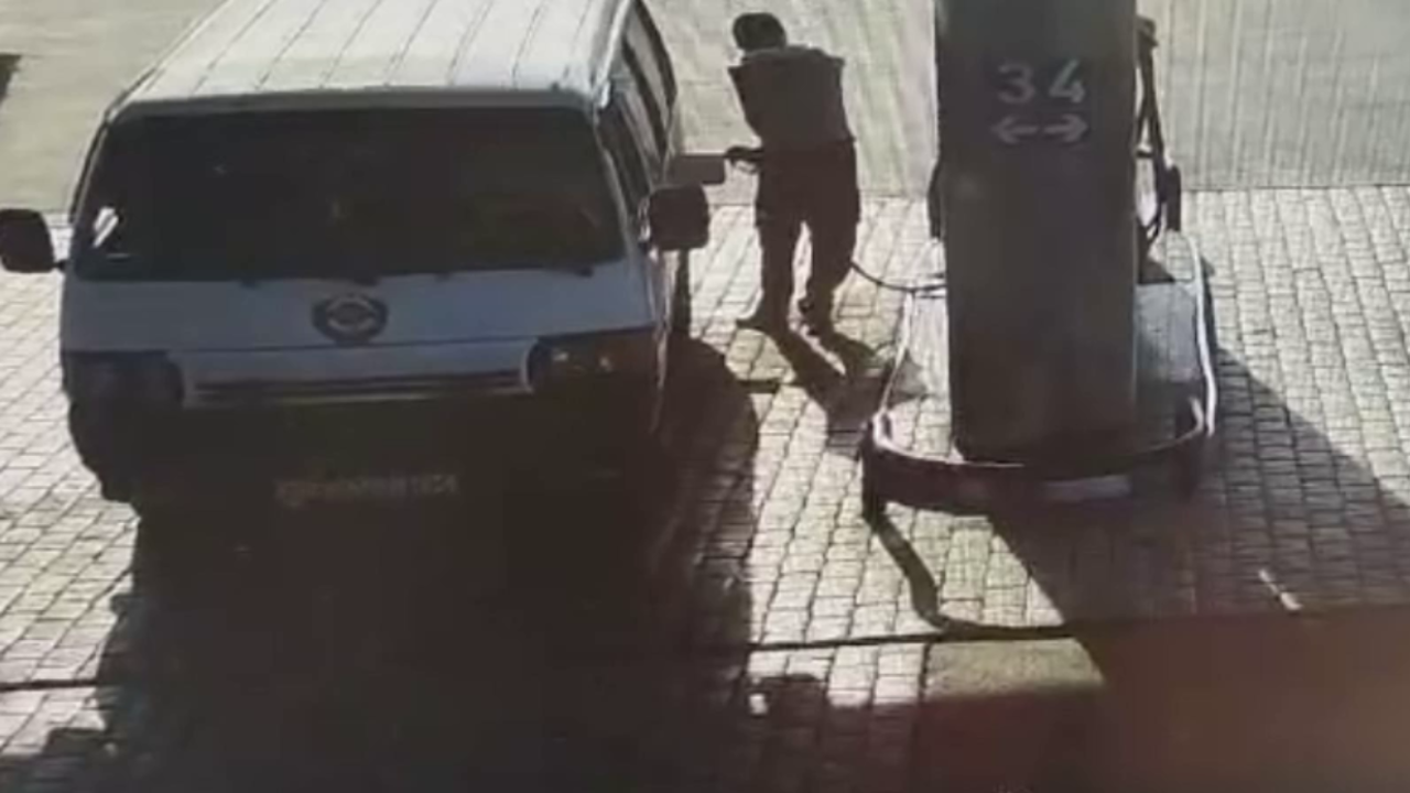 Под Новосибирском задержан водитель, похитивший топливо на АЗС и протаранивший патрульную машину