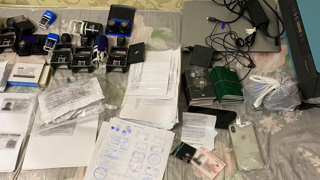 Пятеро иностранцев, организовавших канал незаконной миграции, задержаны правоохранителями Москвы