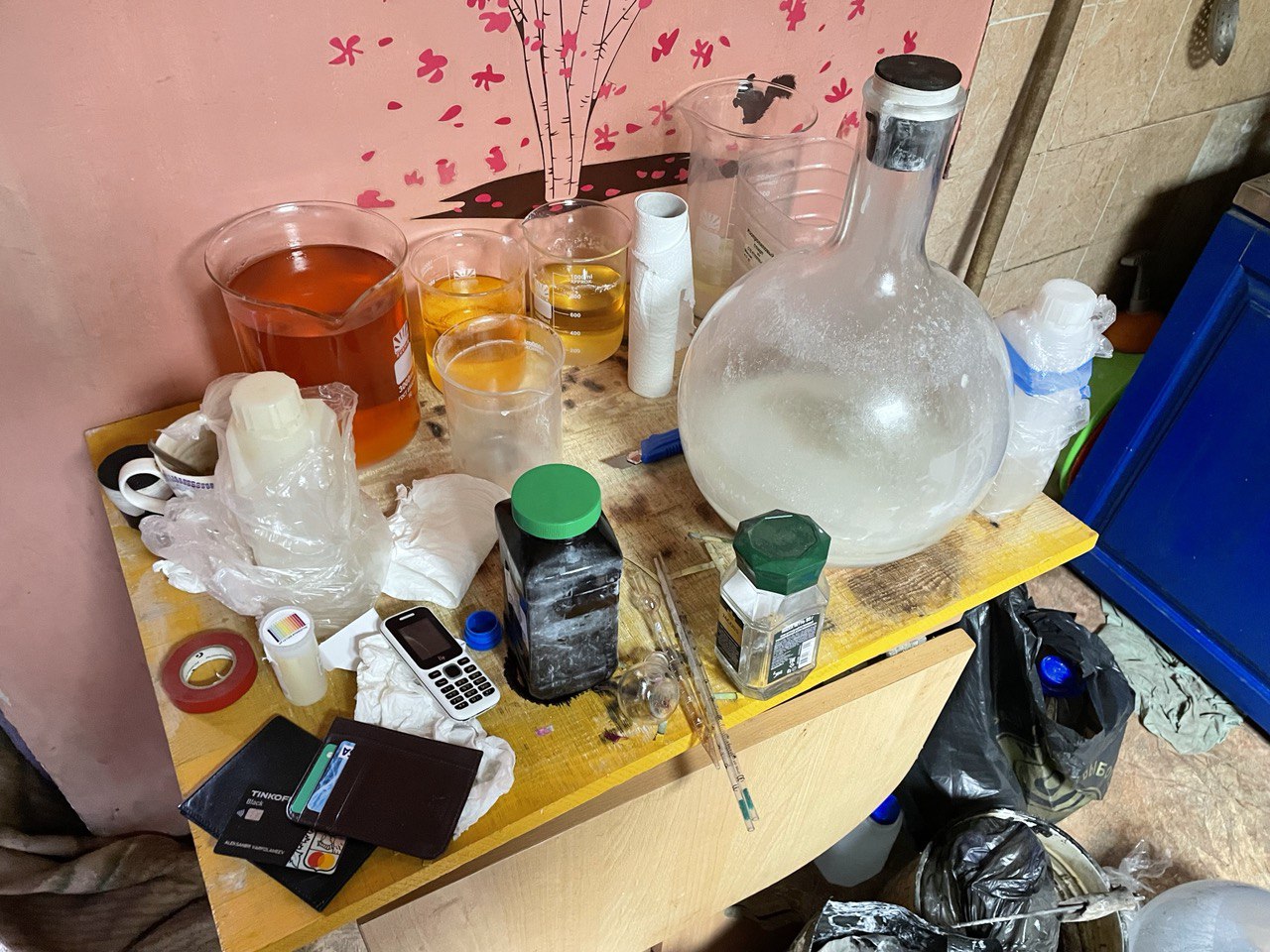 В Рязанской области полицейские пресекли деятельность подпольной нарколаборатории