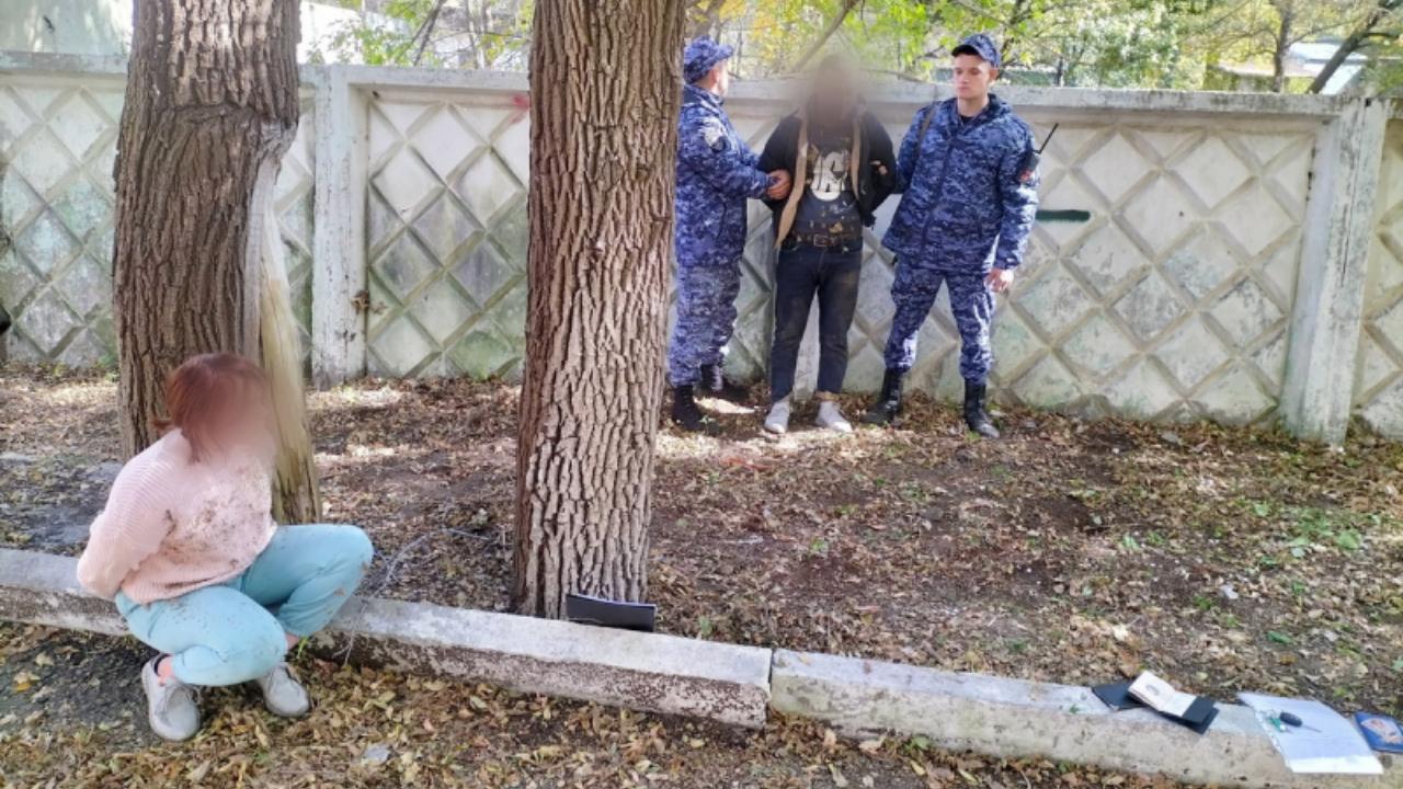 В Приморье 21 год лишения свободы на двоих назначил суд сожителям-наркосбытчикам из Уссурийска