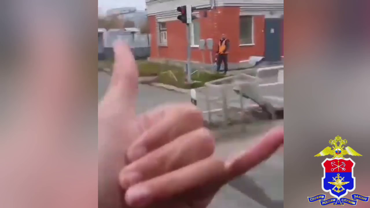 По видео из соцсетей транспортные полицейские вычислили подростков-зацеперов из Северодвинска
