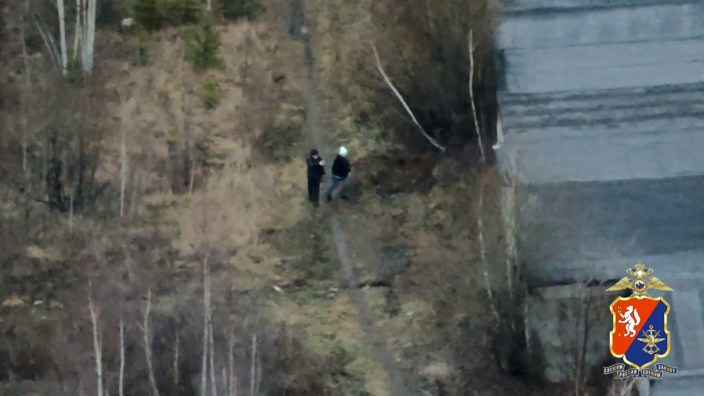 На Урале транспортные полицейские с помощью БПЛА выявили и задержали подозреваемых в сбыте героина