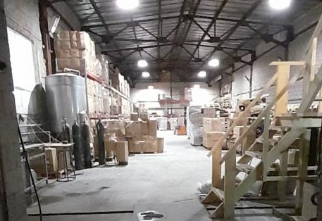 Подпольный цех по производству нелегального алкоголя выявлен полицейскими Тольятти