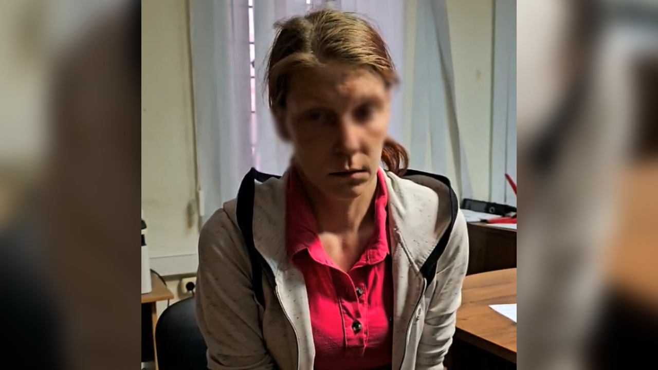 Полицейские Москвы задержали женщину, причастную к краже 250 тысяч рублей из квартиры знакомого