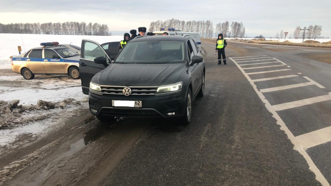 Полицейские задержали подозреваемых в сбыте поддельных пятитысячных купюр в Рязанской области