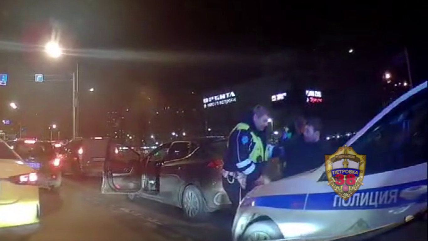 Полицейские столицы в течение часа задержали жителя Подмосковья, подозреваемого в угоне автомобиля