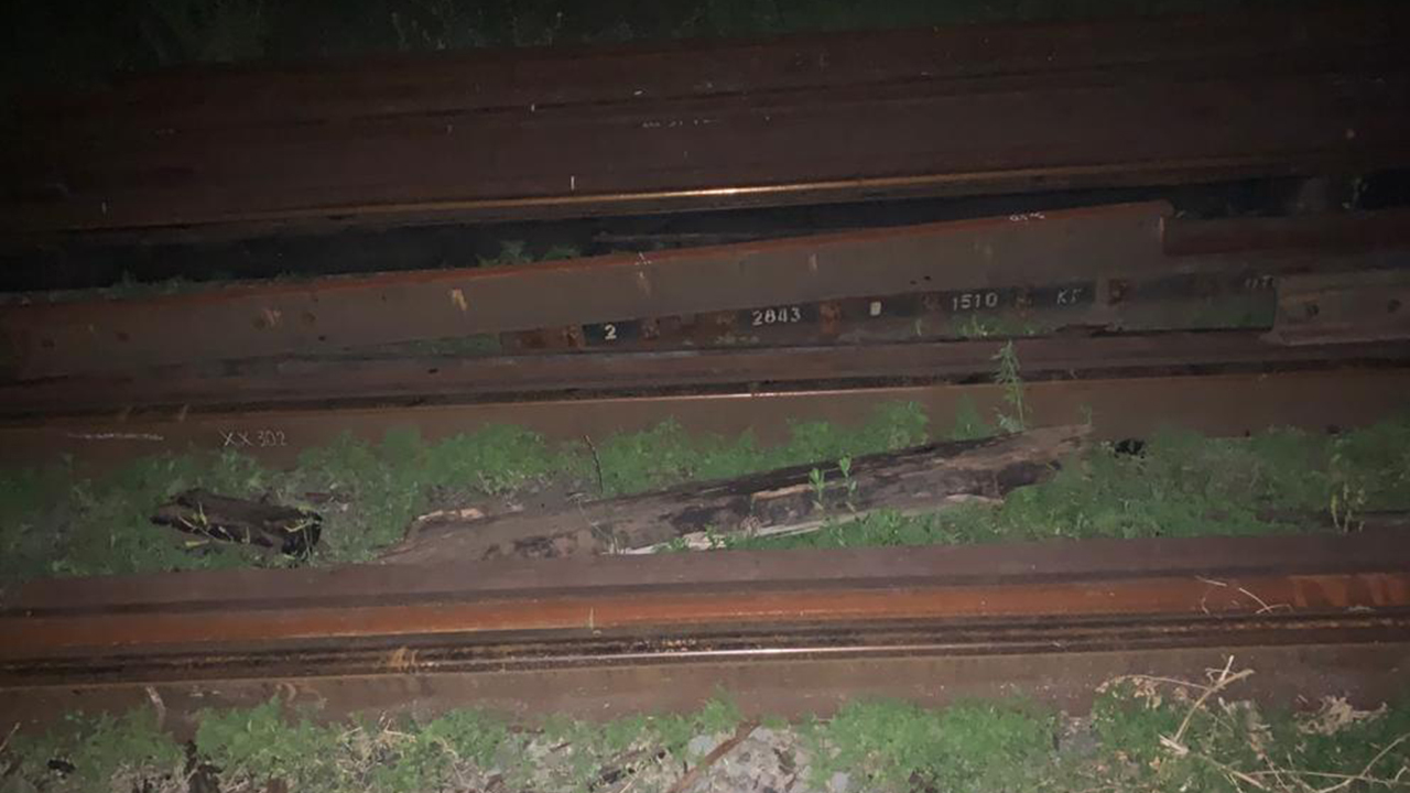 В Ростовской области транспортные полицейские выявили подозреваемого в краже полтонны рельс