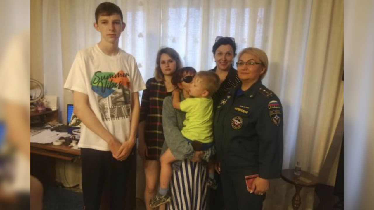 В Иркутске успешно завершена операция по спасению ребёнка, удерживаемого отцом на балконе
