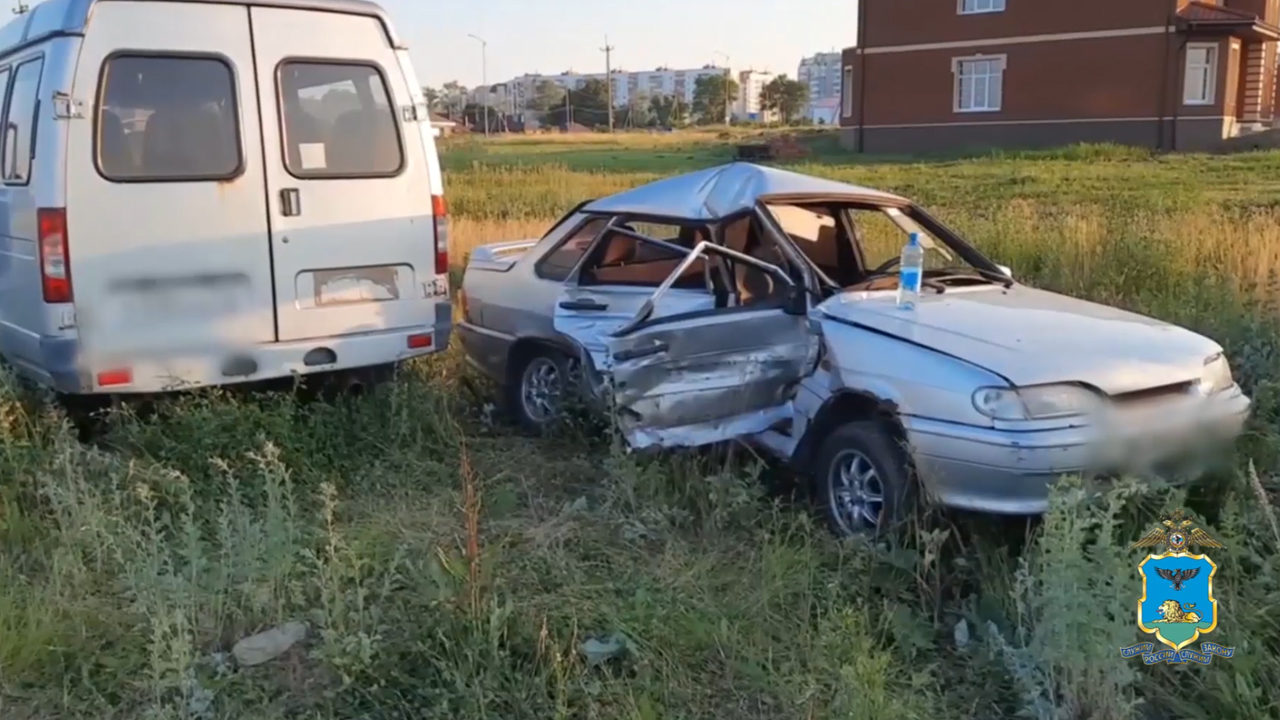 В Белгородской области полицейские устанавливают обстоятельства ДТП с пятью пострадавшими