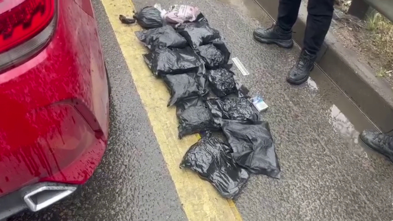 На юге Москвы правоохранителями задержаны гости столицы, перевозившие на авто около 6 кг марихуаны