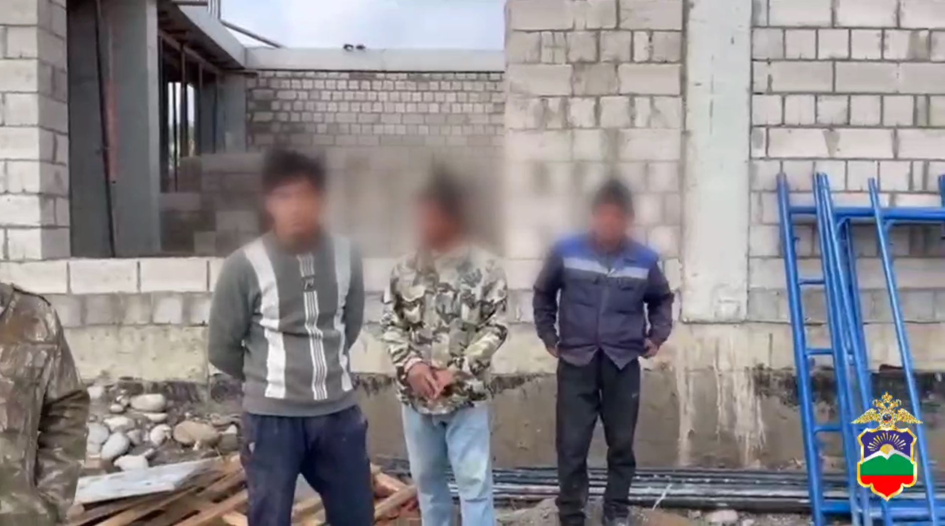 На стройке гостиницы в Карачаево-Черкесии выявлено 9 нелегальных рабочих, из которых 5 будут выдворены
