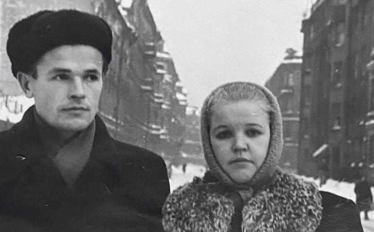 Детство зачеркнула война