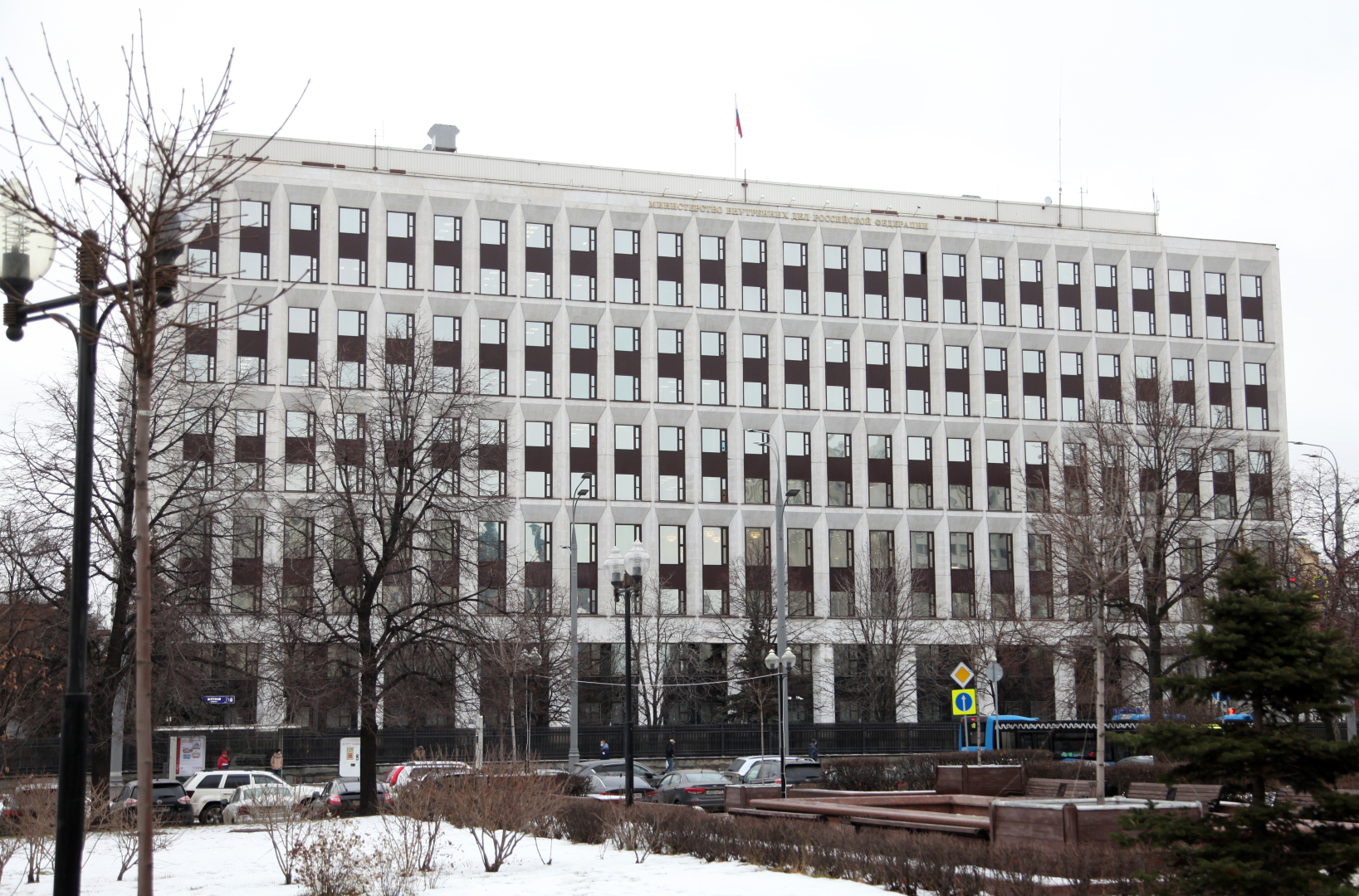 МВД России информирует о внесении изменений в Кодекс Российской Федерации об административных правонарушениях, которые затронут правовое положение иностранных граждан