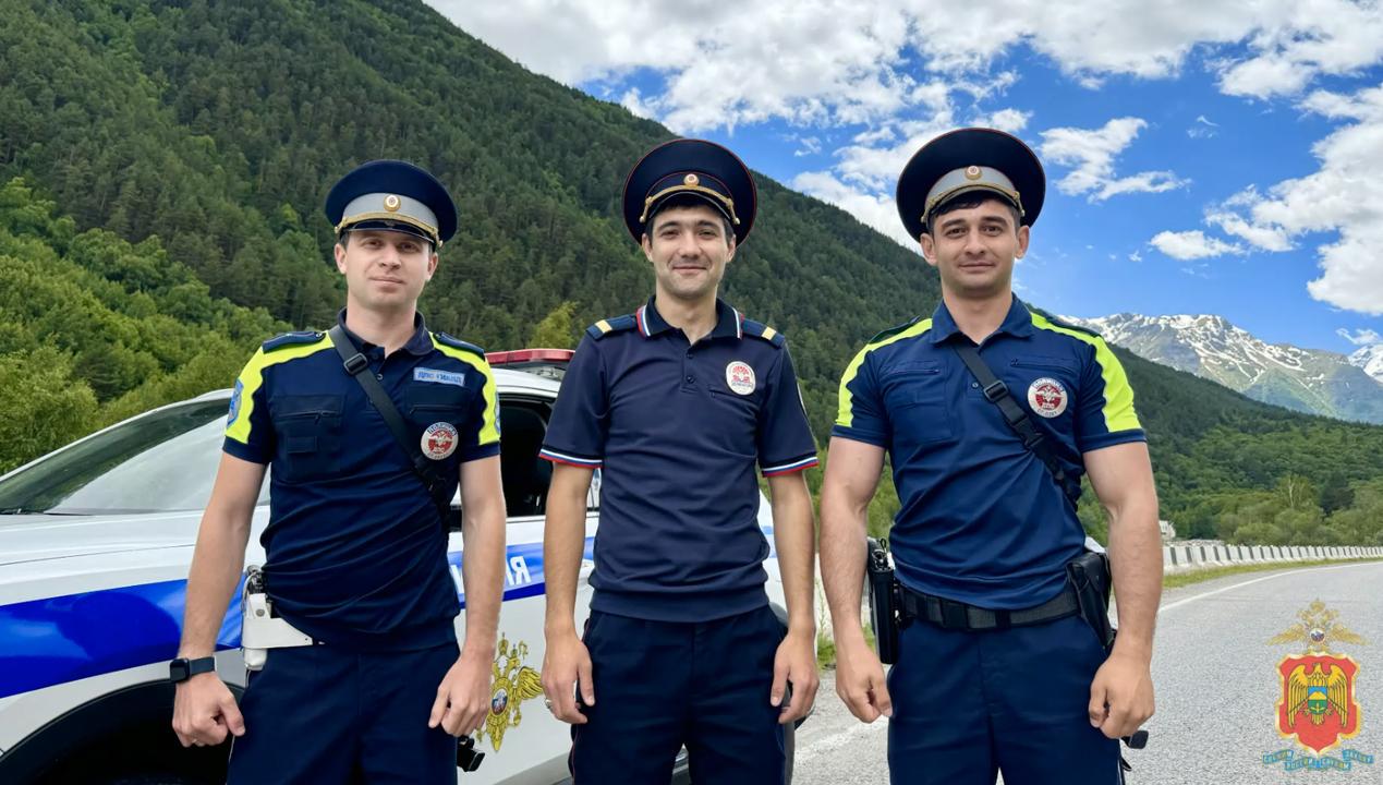 Полицейские Кабардино-Балкарии спасли семью с 1,5-годовалым ребёнком, отравившуюся угарным газом