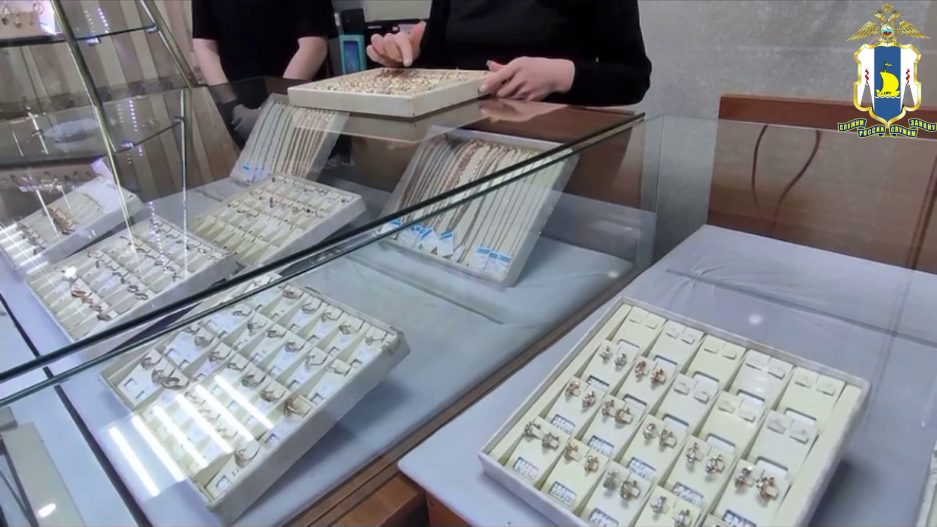 Полицейские на Сахалине изъяли из незаконного оборота ювелирные изделия на 47 млн рублей