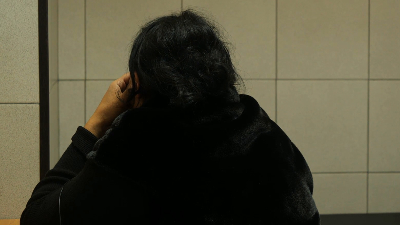 Столичные оперативники задержали подозреваемую в кражах денег со счетов двух пенсионерок