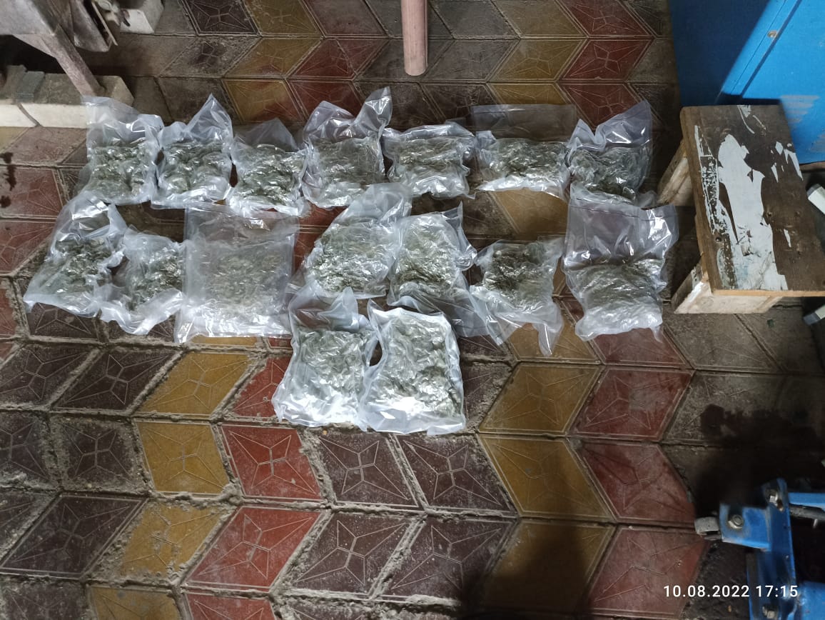 В Дагестане сотрудники полиции выявили факт перевозки более 3,6 килограмма наркотиков