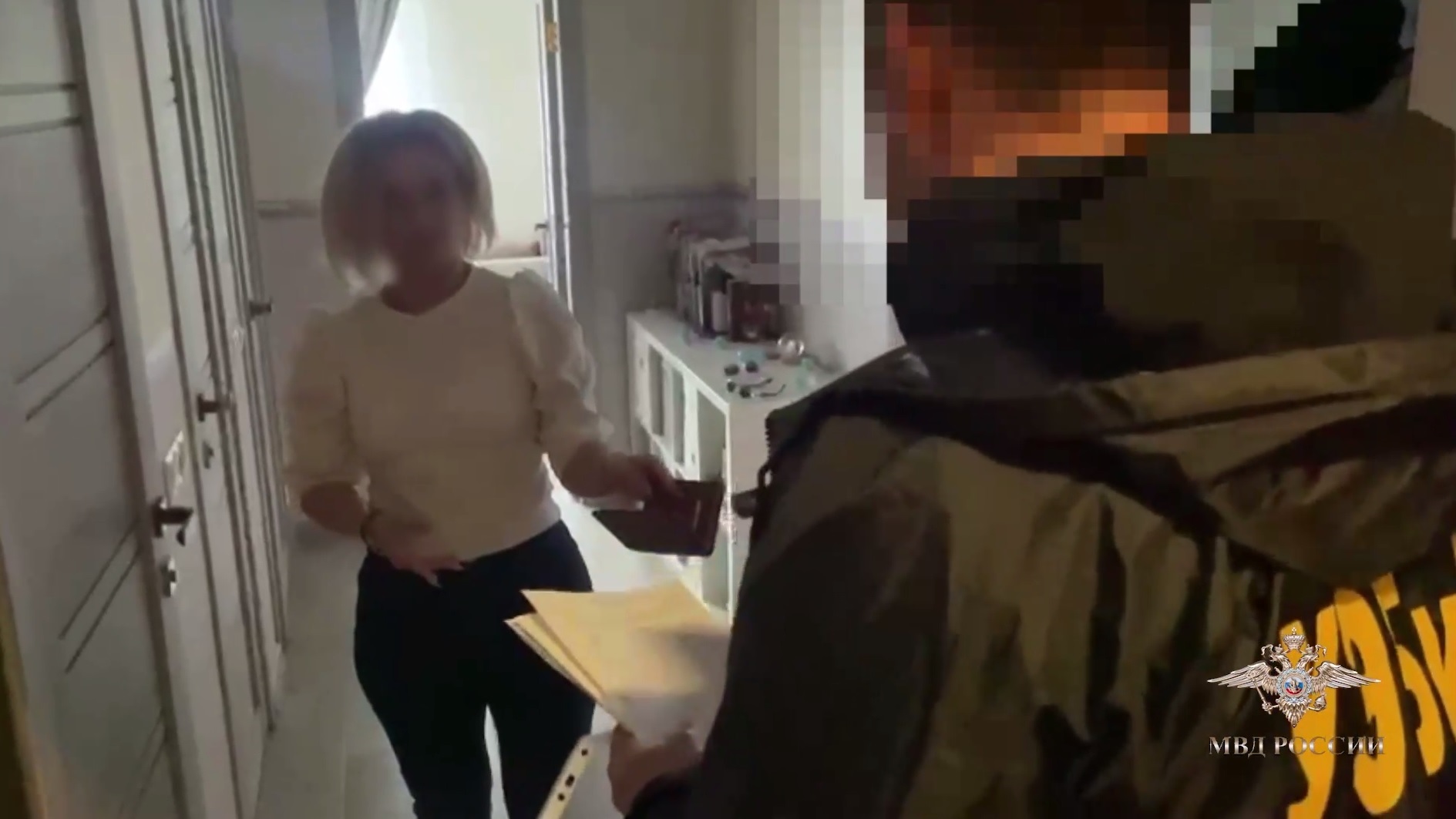 Ирина Волк: Столичные полицейские задержали сотрудницу банка, которая подозревается в многомиллионном мошенничестве