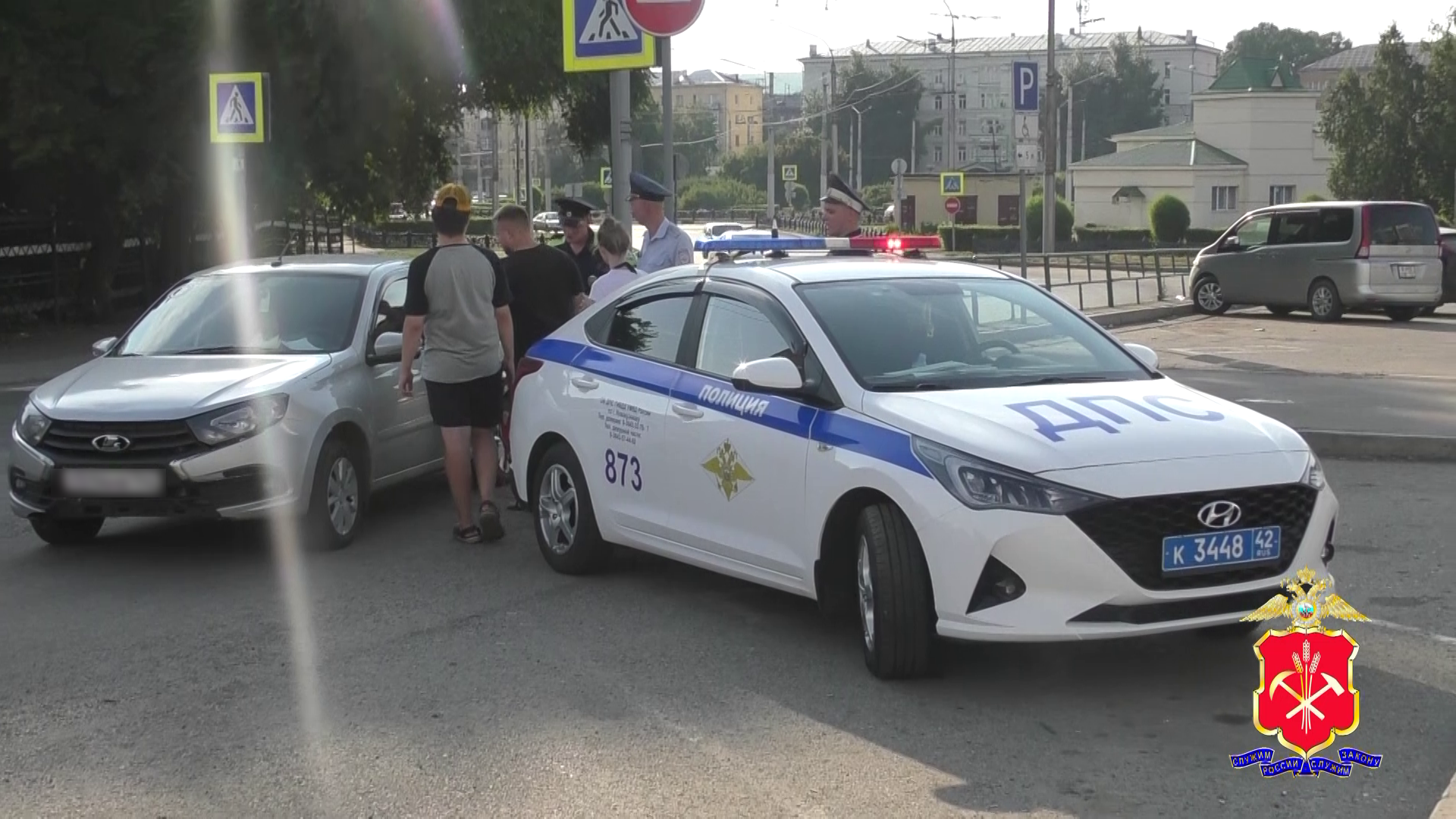 Полицией Новокузнецка к ответственности привлечены мужчины, устроившие экстремальный заезд на «Ладе»