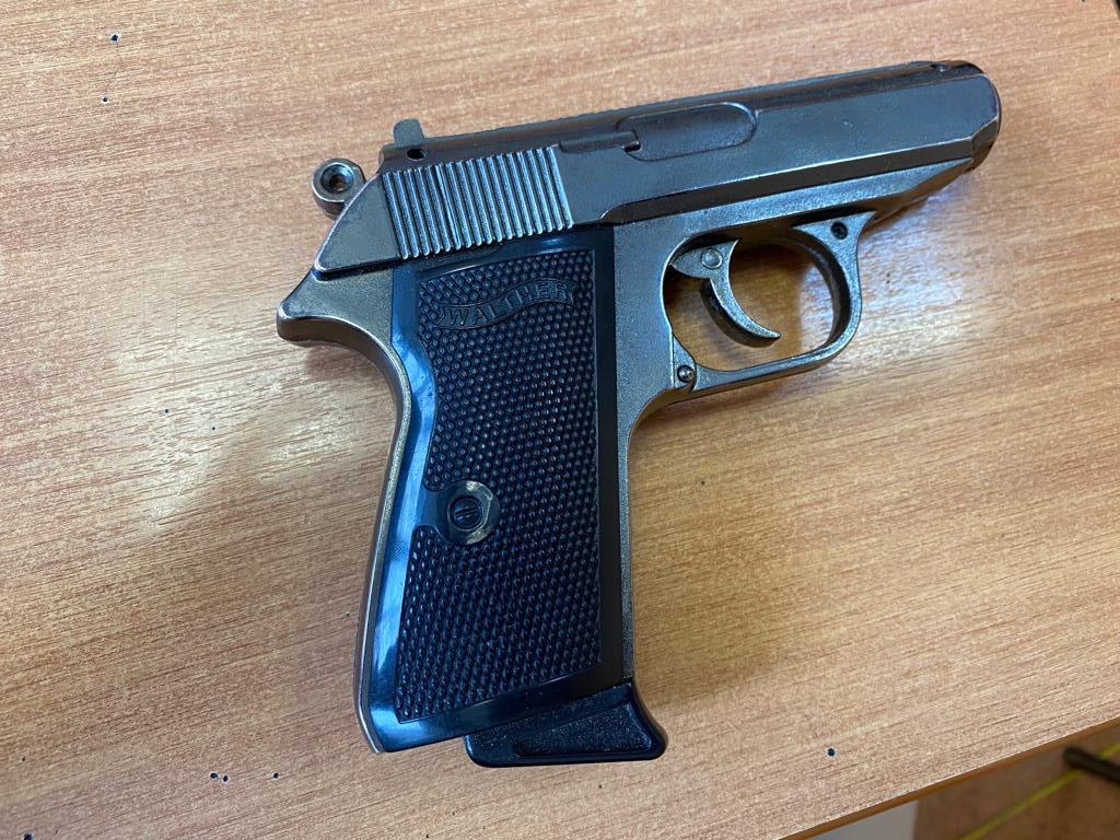 В Томске полицейские задержали мужчину, угрожавшего зажигалкой бригаде скорой помощи