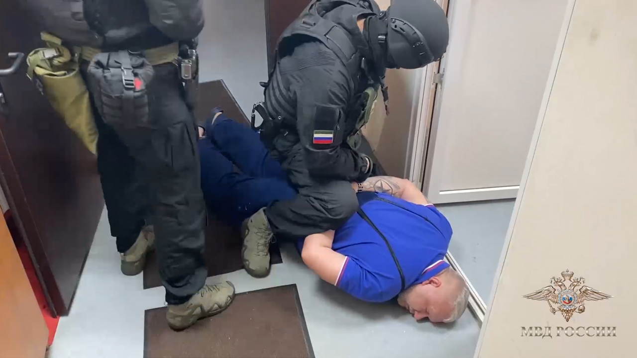 Столичные оперативники задержали подозреваемого в разбое
