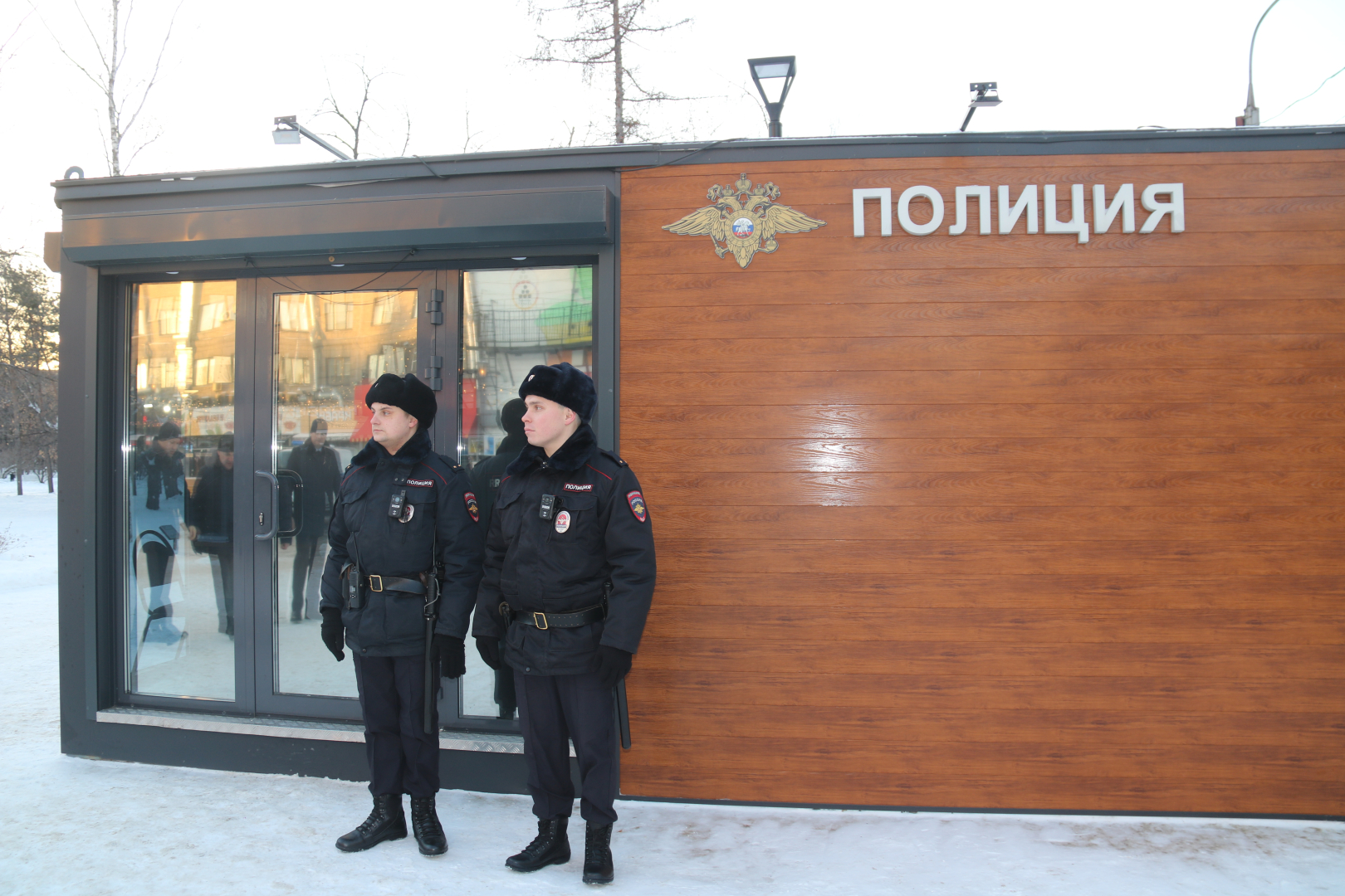 Начальник ГУОООП МВД России Ленар Габдурахманов принял участие в открытии стационарного пункта полиции в Новосибирске