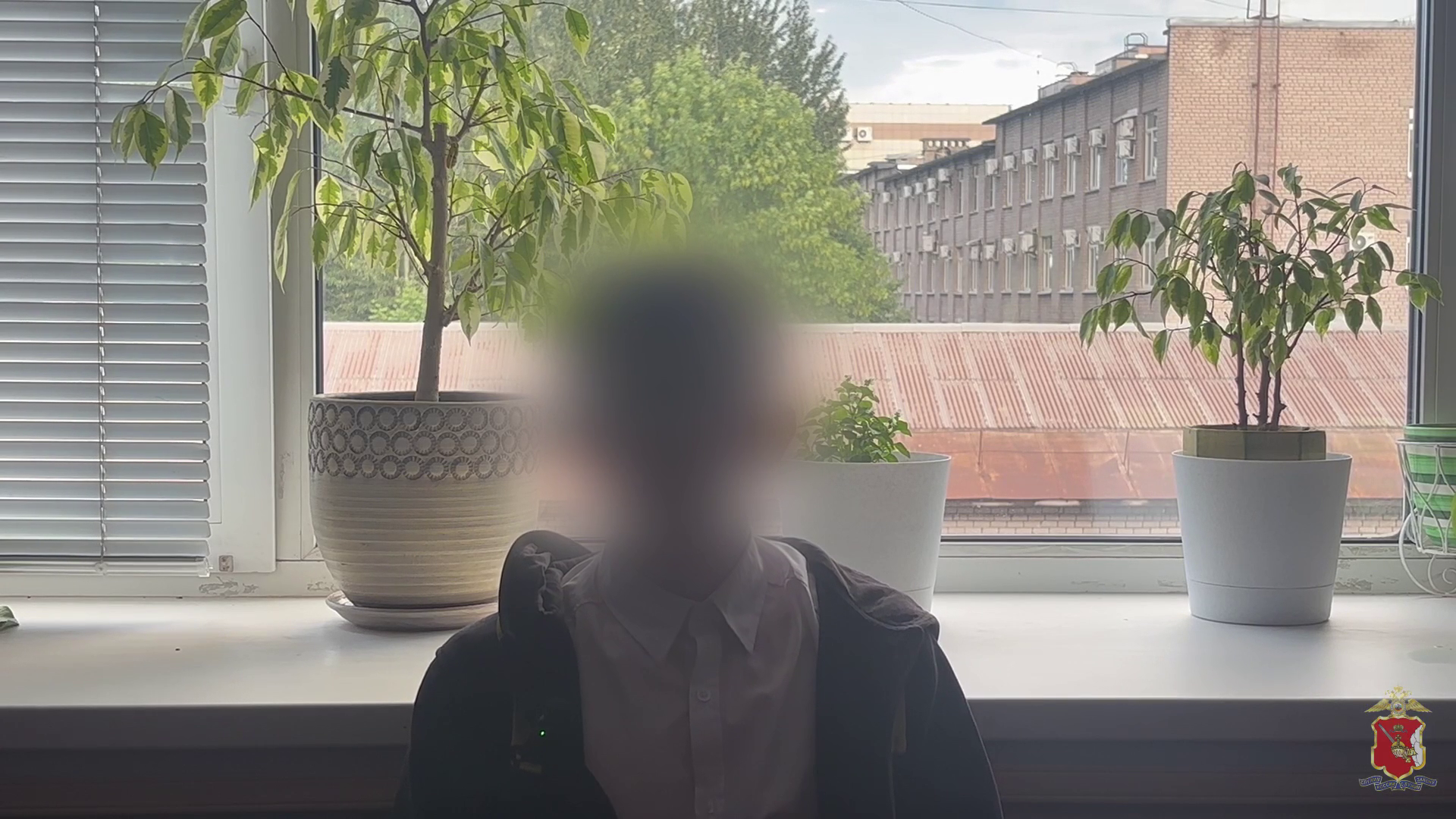 Юноша, который забирал деньги у пенсионеров, думая, что занимается волонтёрством, задержан в Череповце