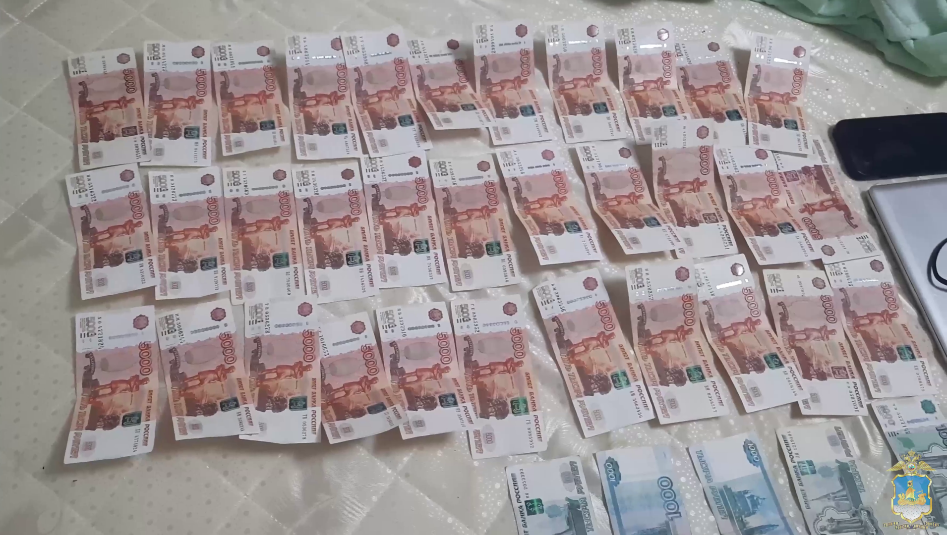 В Костромской области суда ожидают альфонс и его друг, похитившие 2,7 млн рублей у жительницы Шарьи