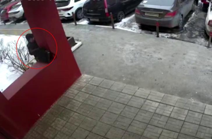 В подмосковном Королёве полицейские задержали мужчину, подозреваемого в краже двух ноутбуков
