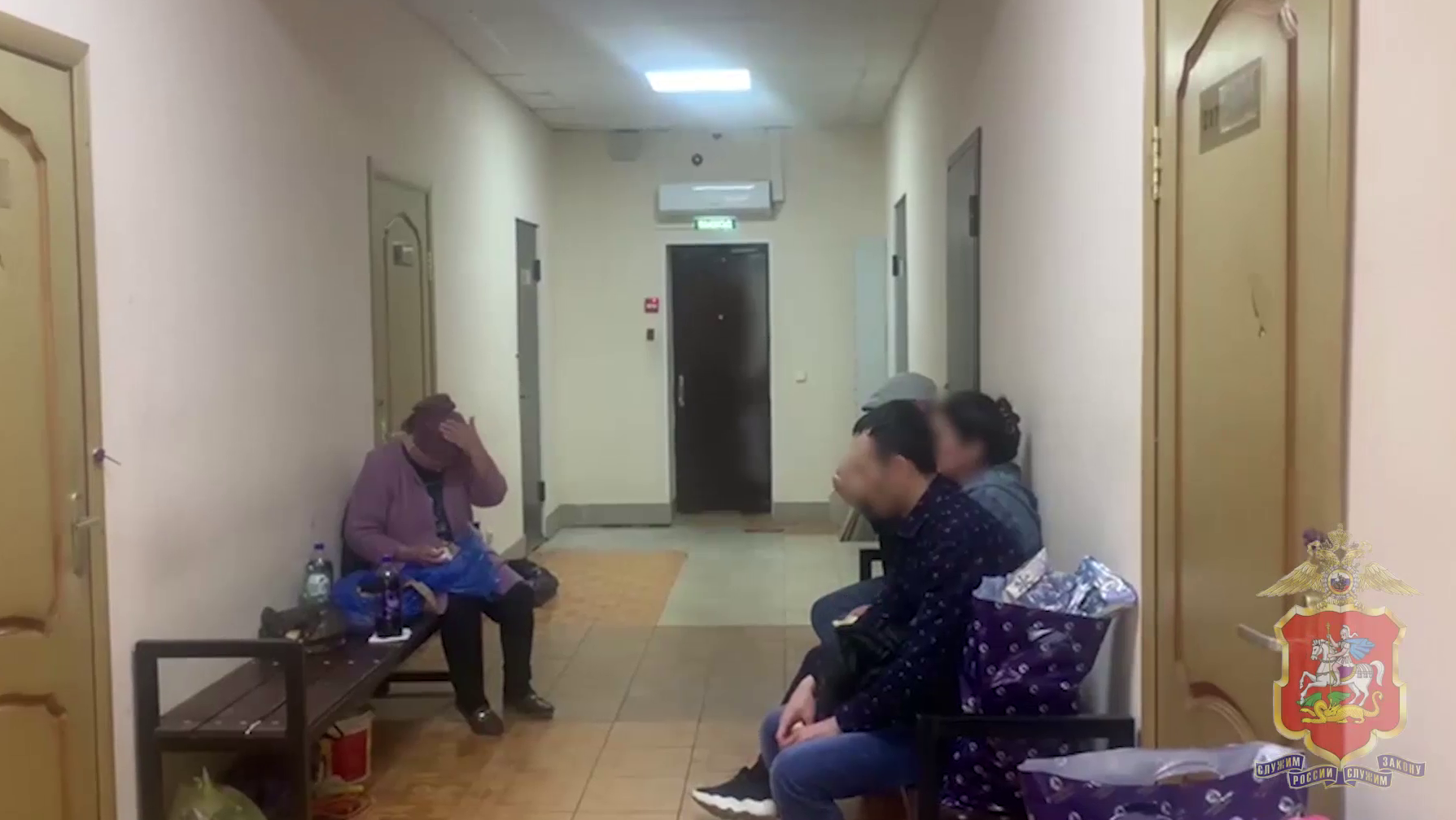 В подмосковной Лобне по подозрению в организации незаконной миграции задержаны восемь человек