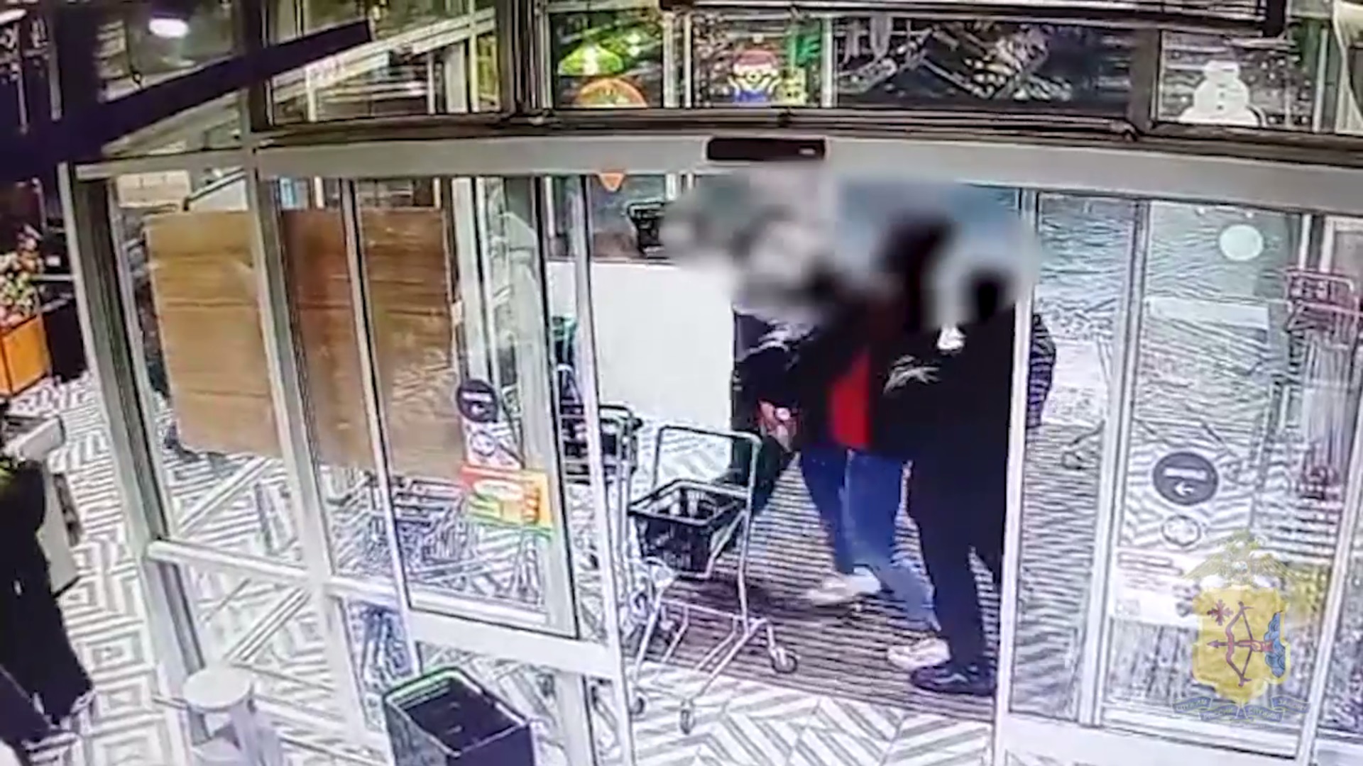Полицейские предъявили жителю Кирова обвинение в нанесении побоев подростку