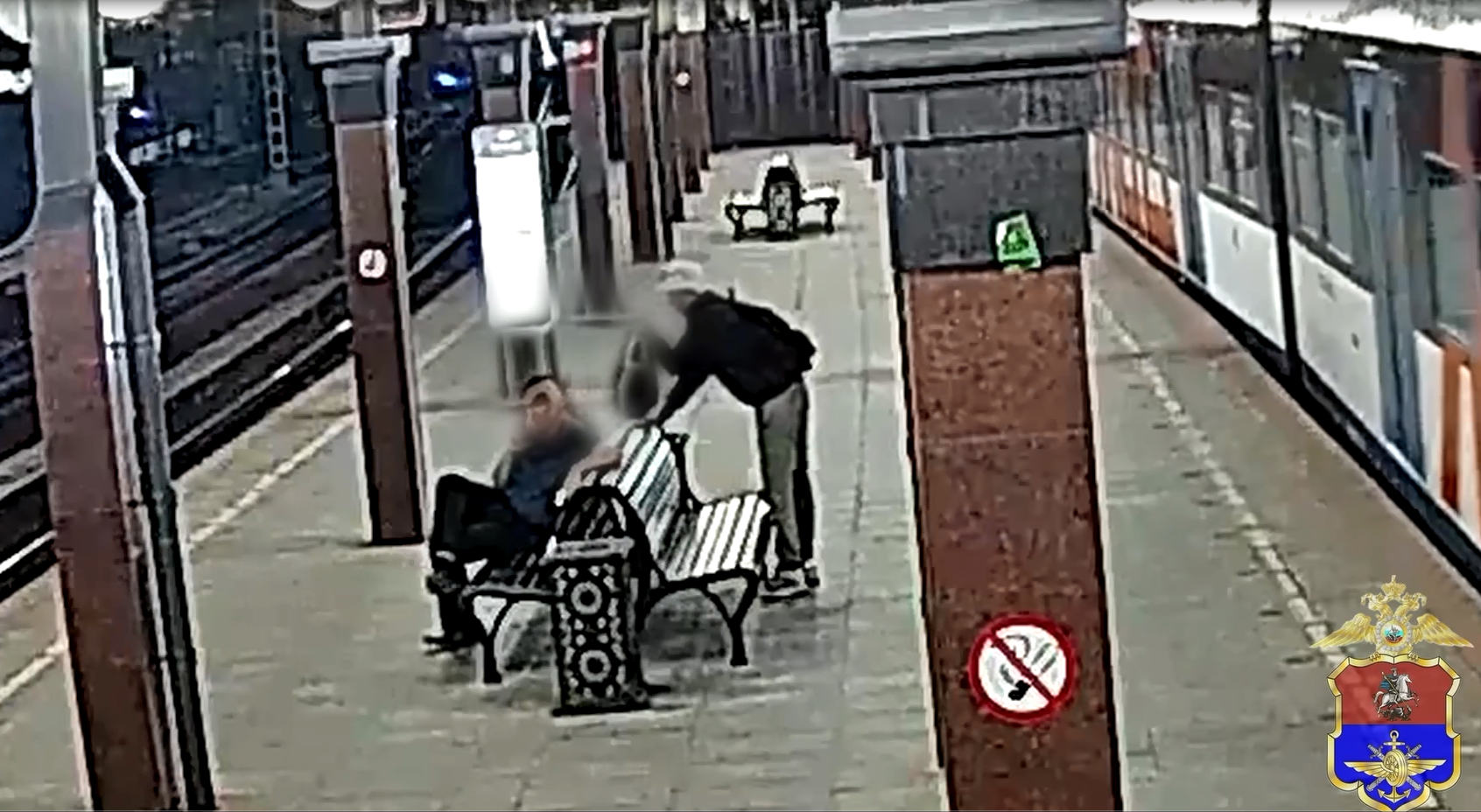 Транспортная полиция задержала на Курском вокзале похитителя крупной суммы денег у пассажира метро