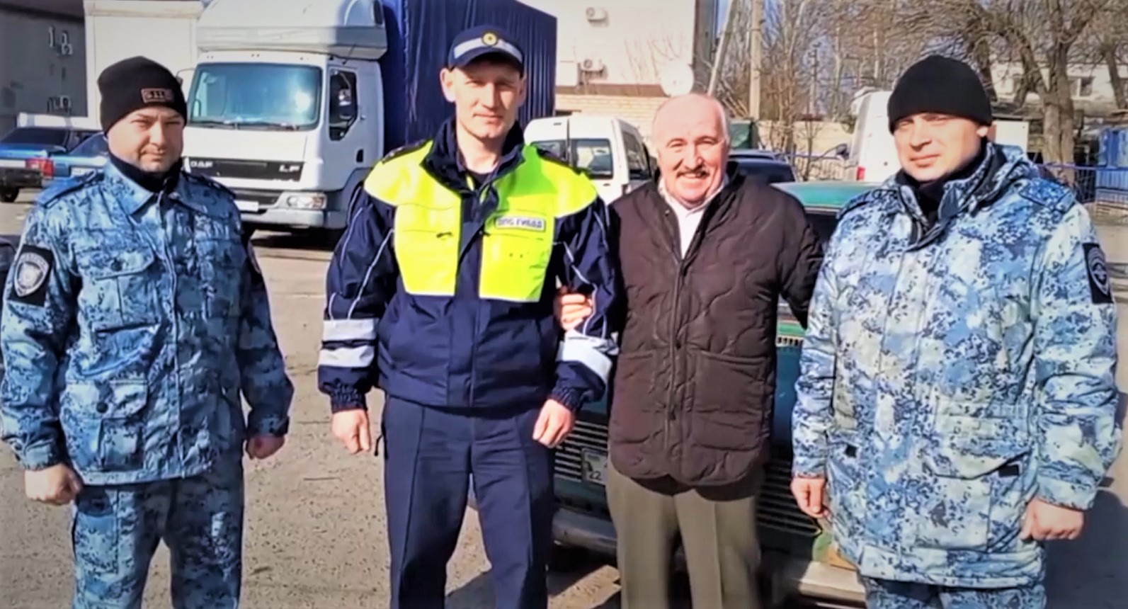 Госавтоинспекторы Херсонской области оказали помощь мужчине с приступом эпилепсии