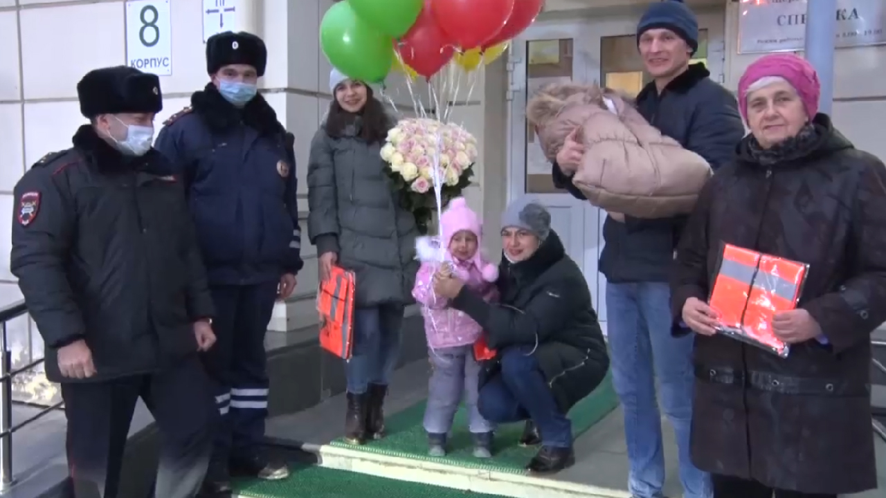 Тюменские автоинспекторы экстренно доставили роженицу в перинатальный центр