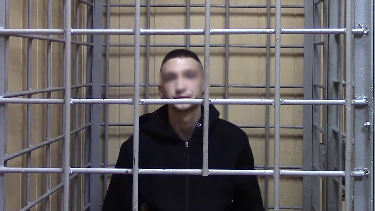 Мужчину, участвовавшего в хищении 800 тысяч рублей у 95-летнего дедушки, задержала полиция Подмосковья