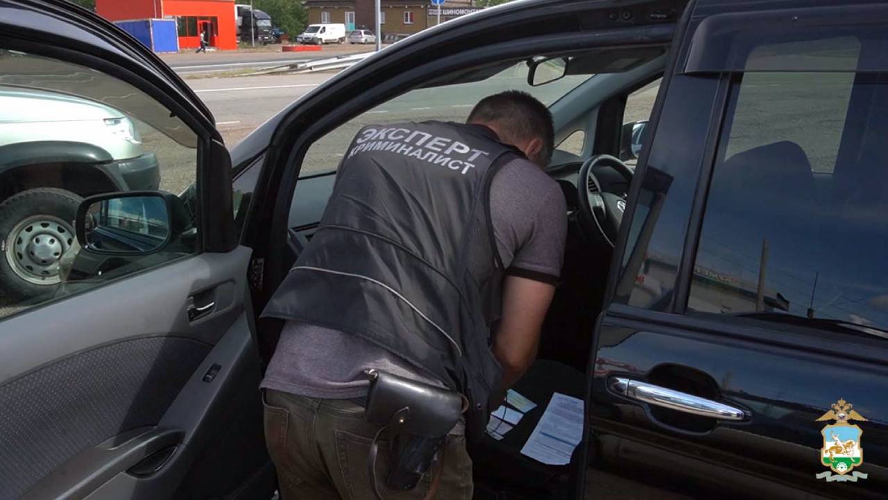 В Башкирии полиция пресекла продажу по подложным документам нелегально ввезённой в страну иномарки