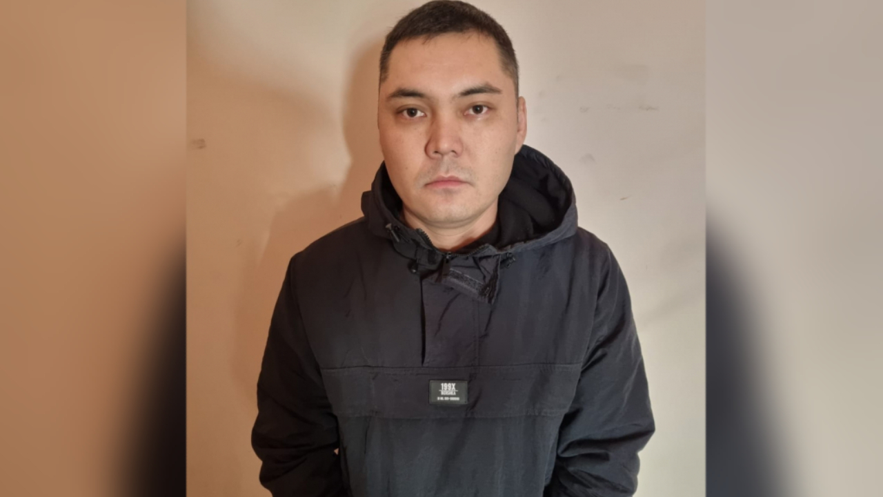 В Приморье полицией экстрадирован гражданин Казахстана, находящийся в международном розыске