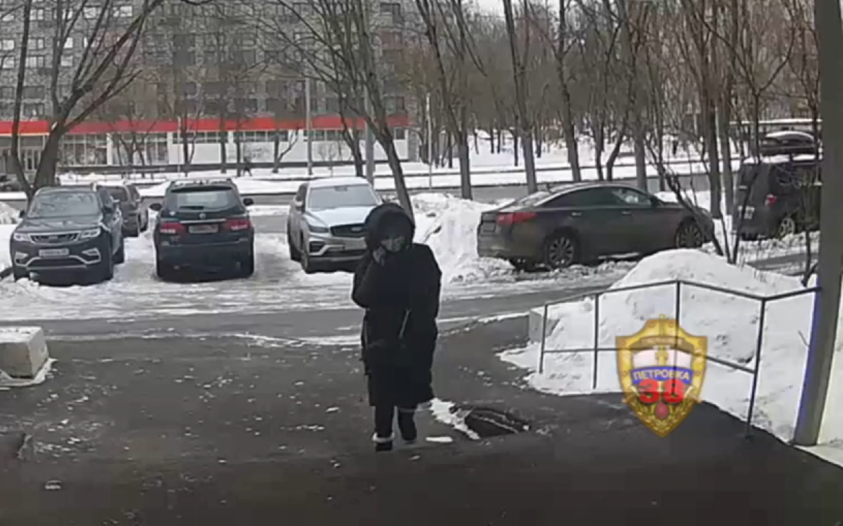 Полицией задержана одна из фигуранток уголовного дела о краже почти 2 млн рублей у пожилой москвички