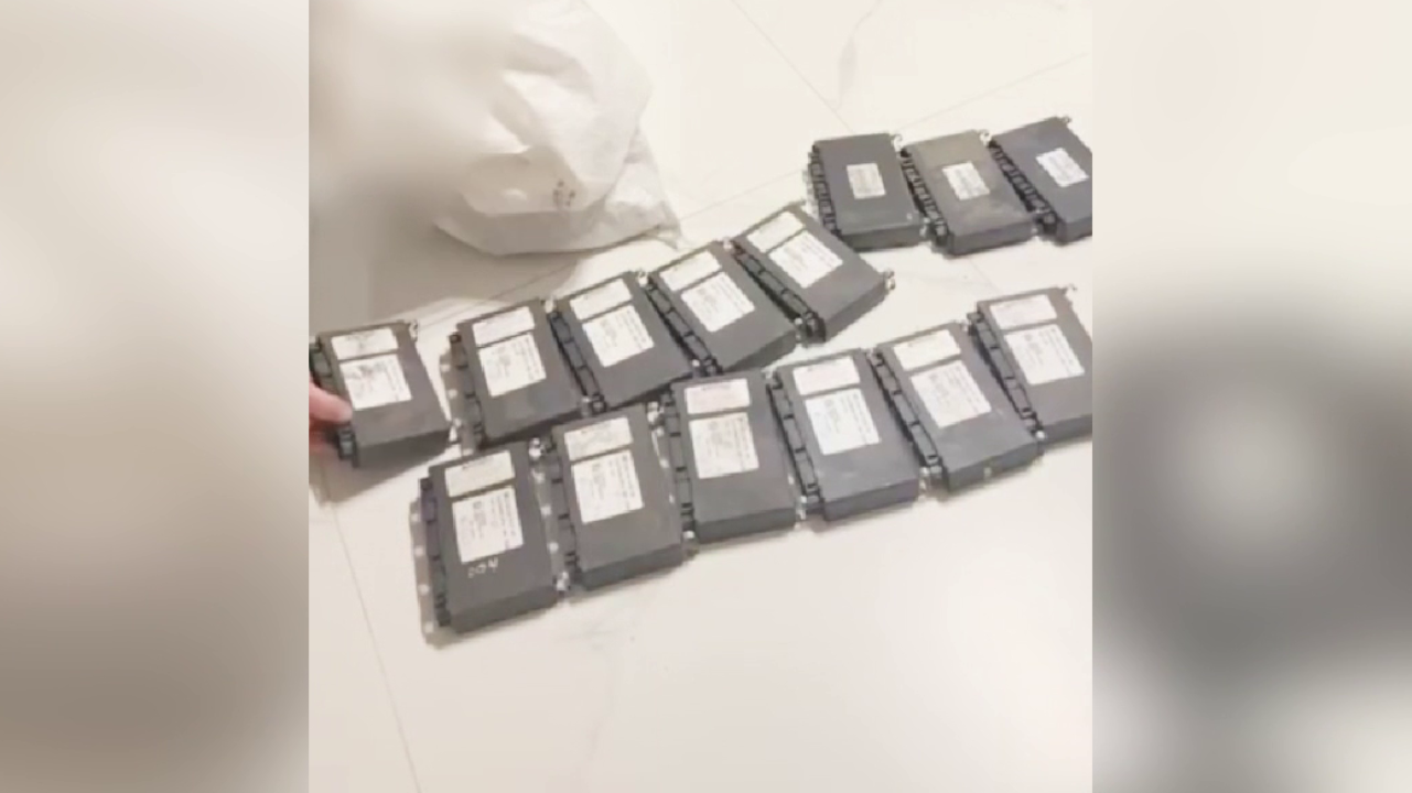 Брянские полицейские раскрыли кражу 20 электронных блоков управления для общественных автобусов