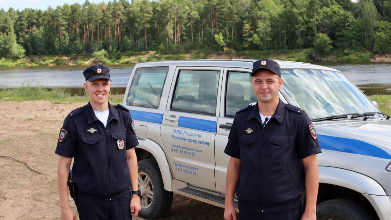 В Нижегородской области полицейские спасли жизнь пастуху, на которого напал разъярённый бык