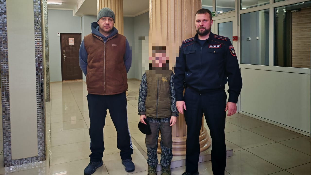 На Камчатке участковый полиции спас школьника от агрессивной собаки, применив табельное оружие