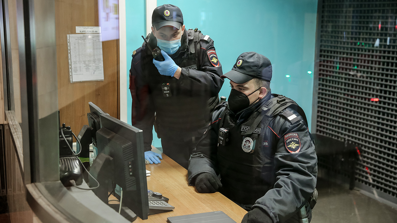 Оперативники московского метро раскрыли кражу чемодана у иностранного гражданина