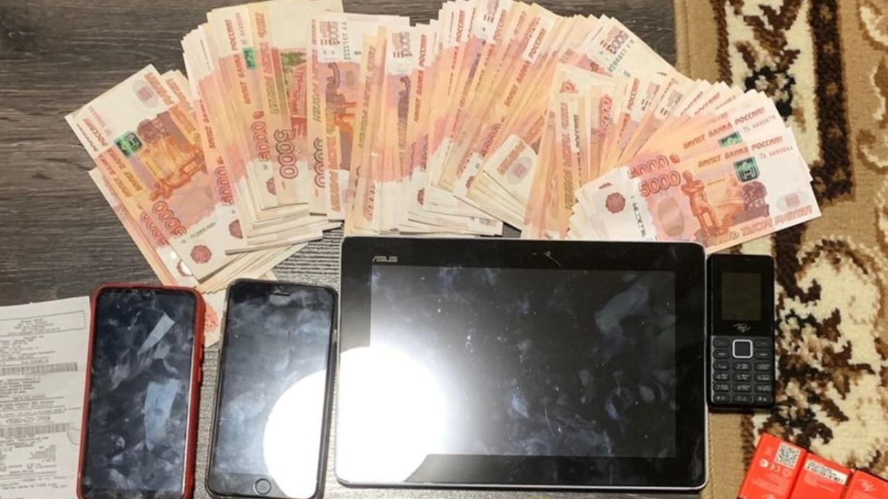 На Ставрополье в суд направлено уголовное дело в отношении участников группы телефонных мошенников