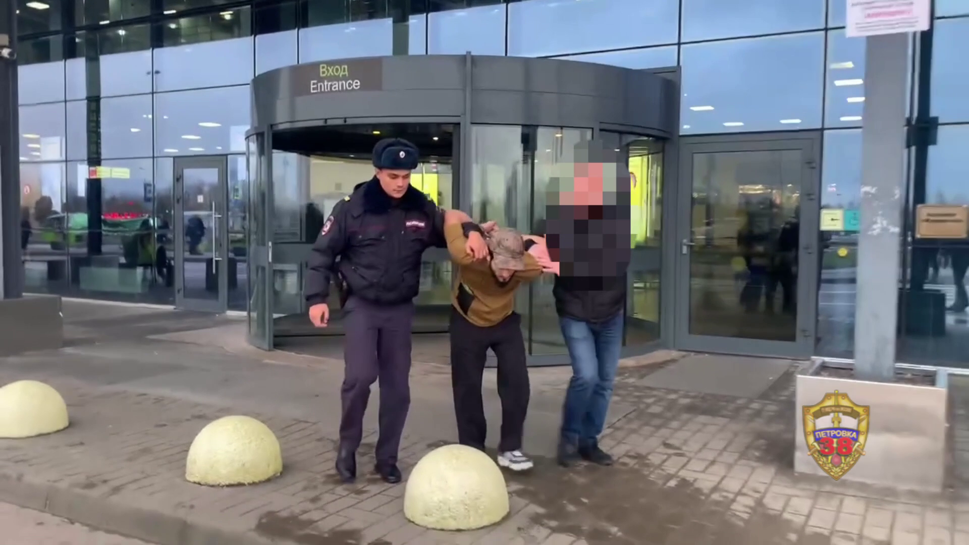 В международном аэропорту Жуковский полицией задержан иностранец за тяжкое преступление в Москве