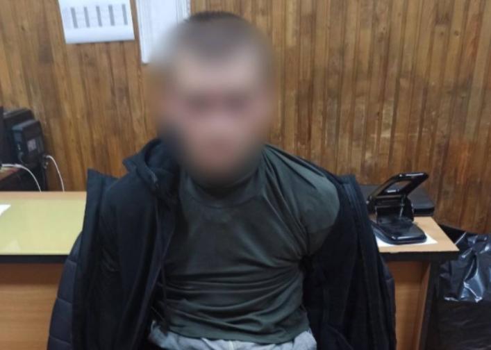 В Тверской области полицейскими задержан мужчина, напавший с ножом на работницу отделения связи